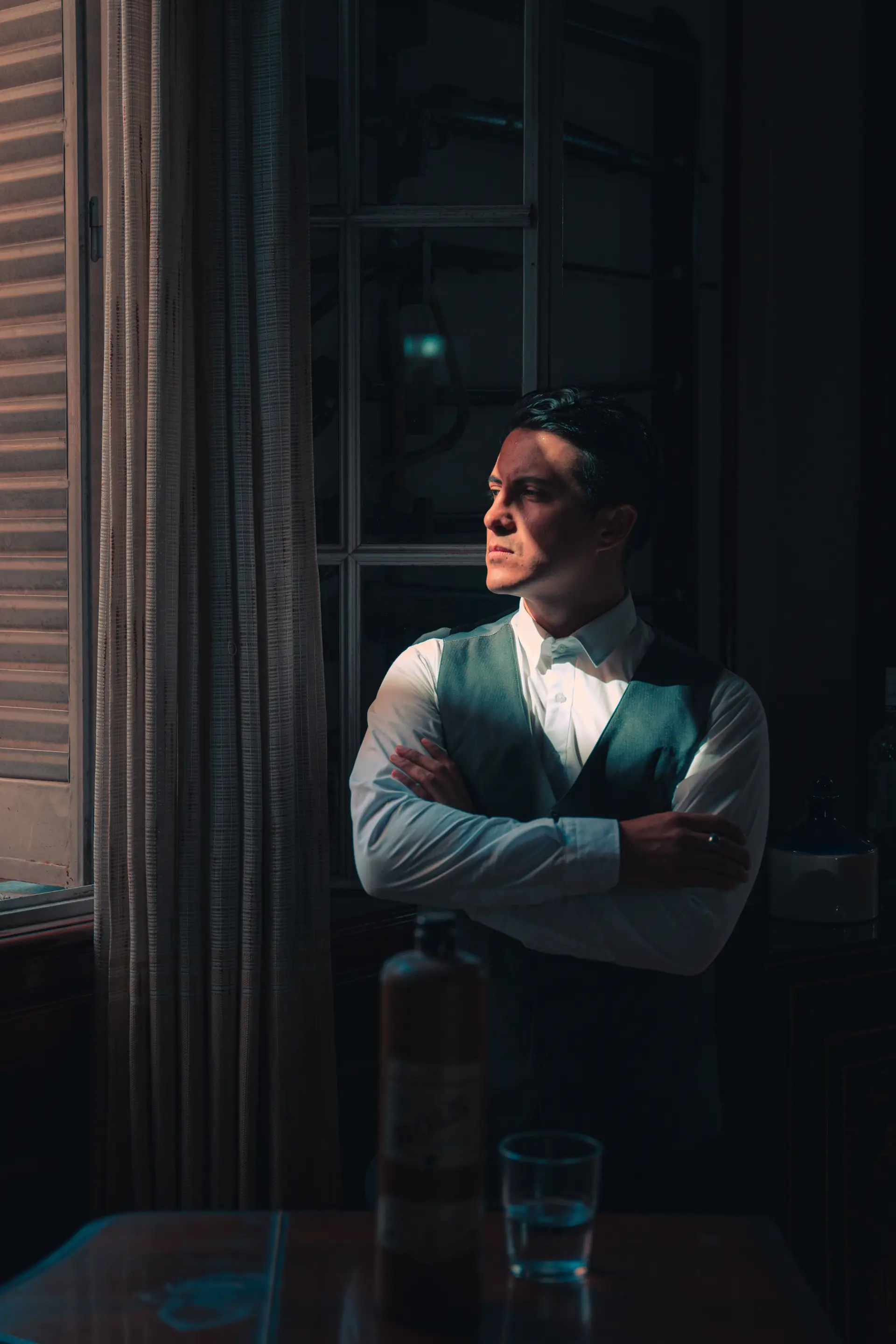Sam Ace Rothstein Porträt im eleganten Schnitt